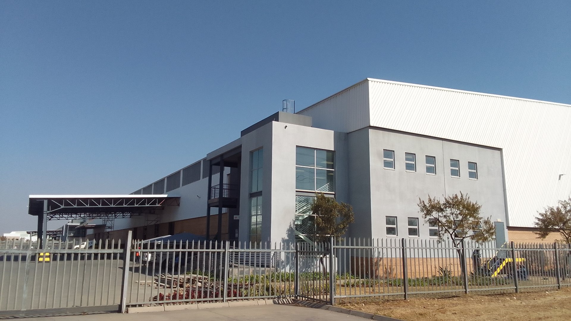 Warehouse for rent in Gosforth Industrial Park