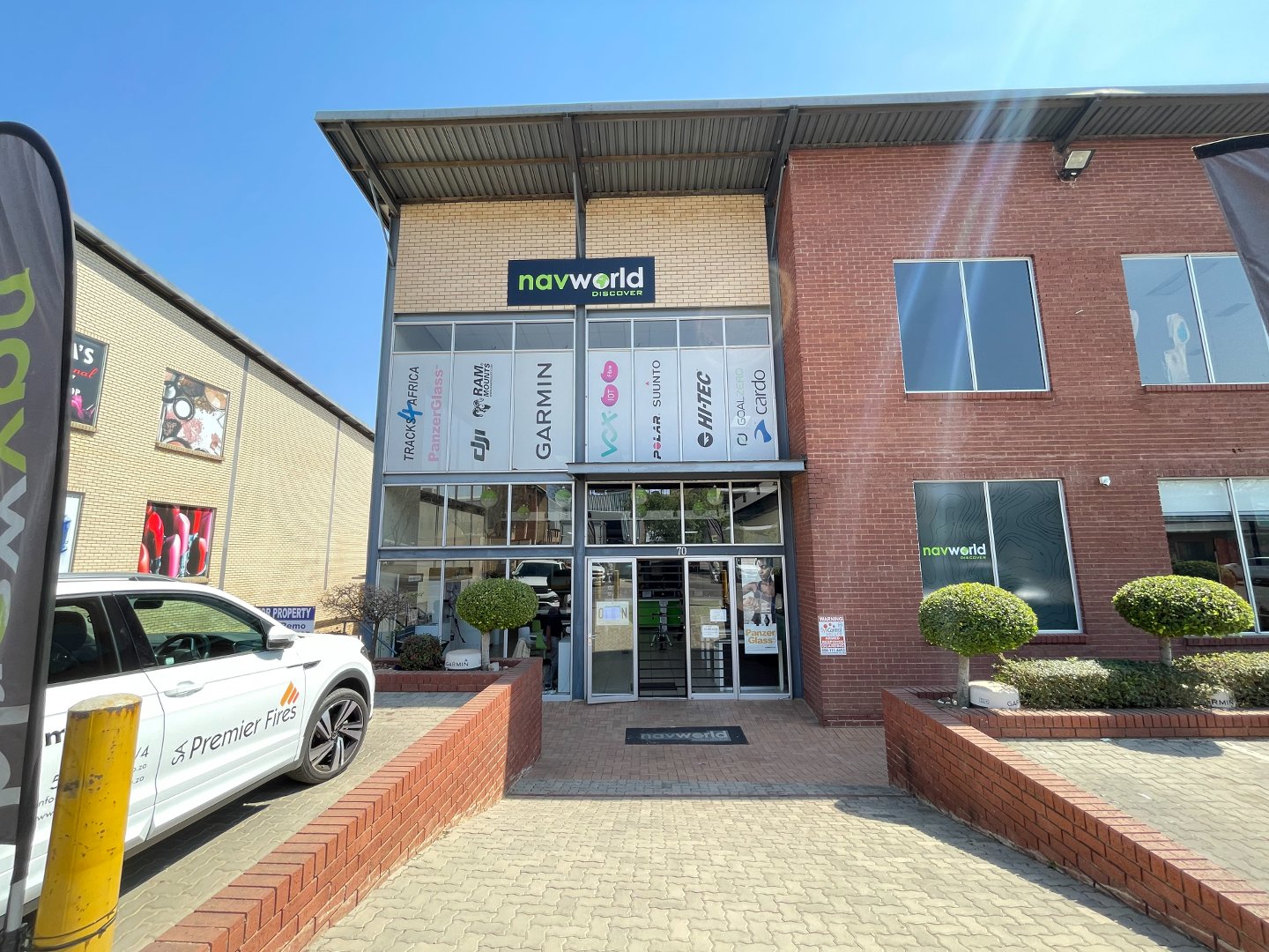 Retail space to let in North Riding