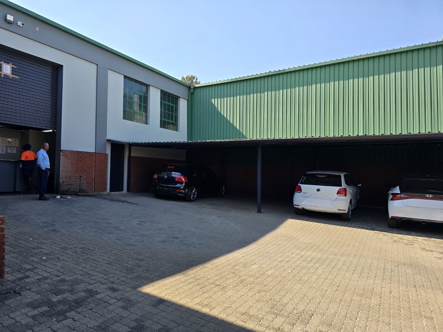 Warehouse For Sale In Linbro Business Park Estate