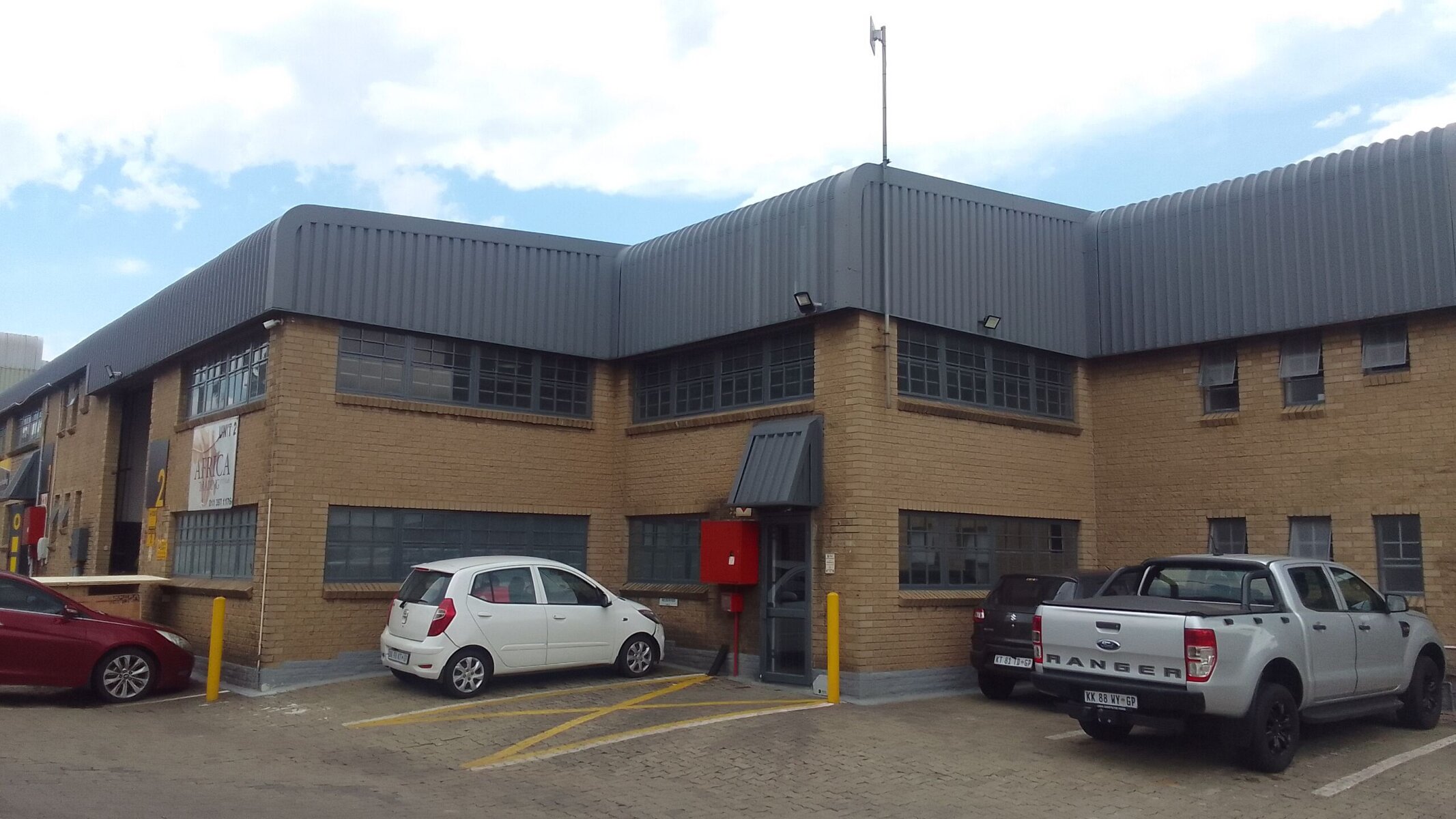 452m&sup2; warehouse for rent in Rustivia Industrial Village