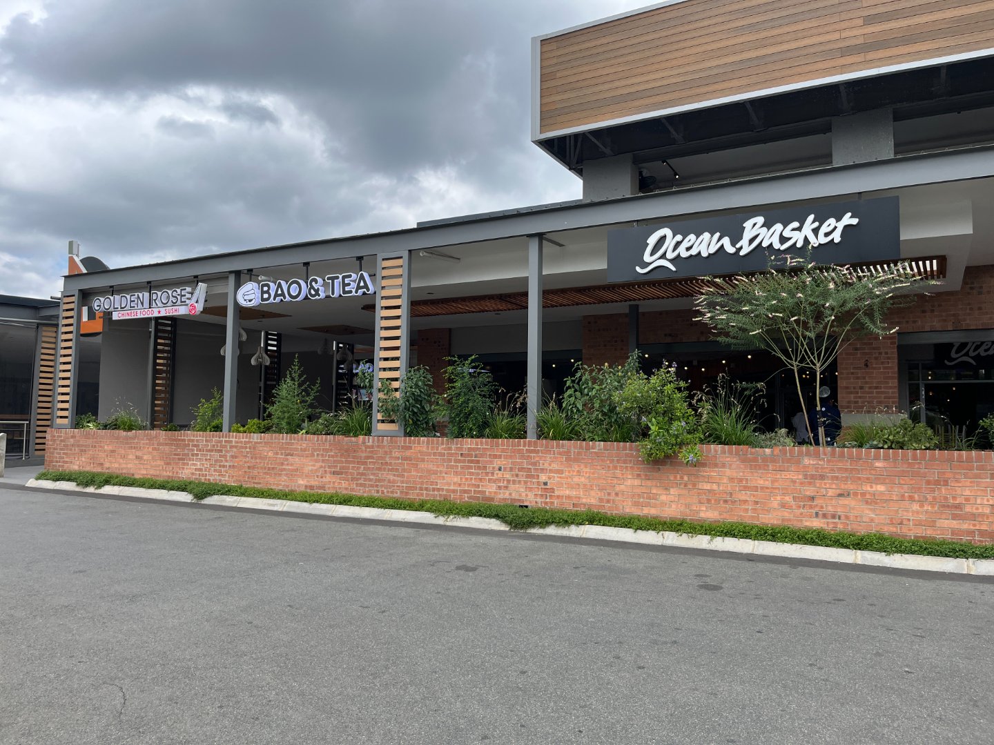 3 retail space to let in Sunninghill