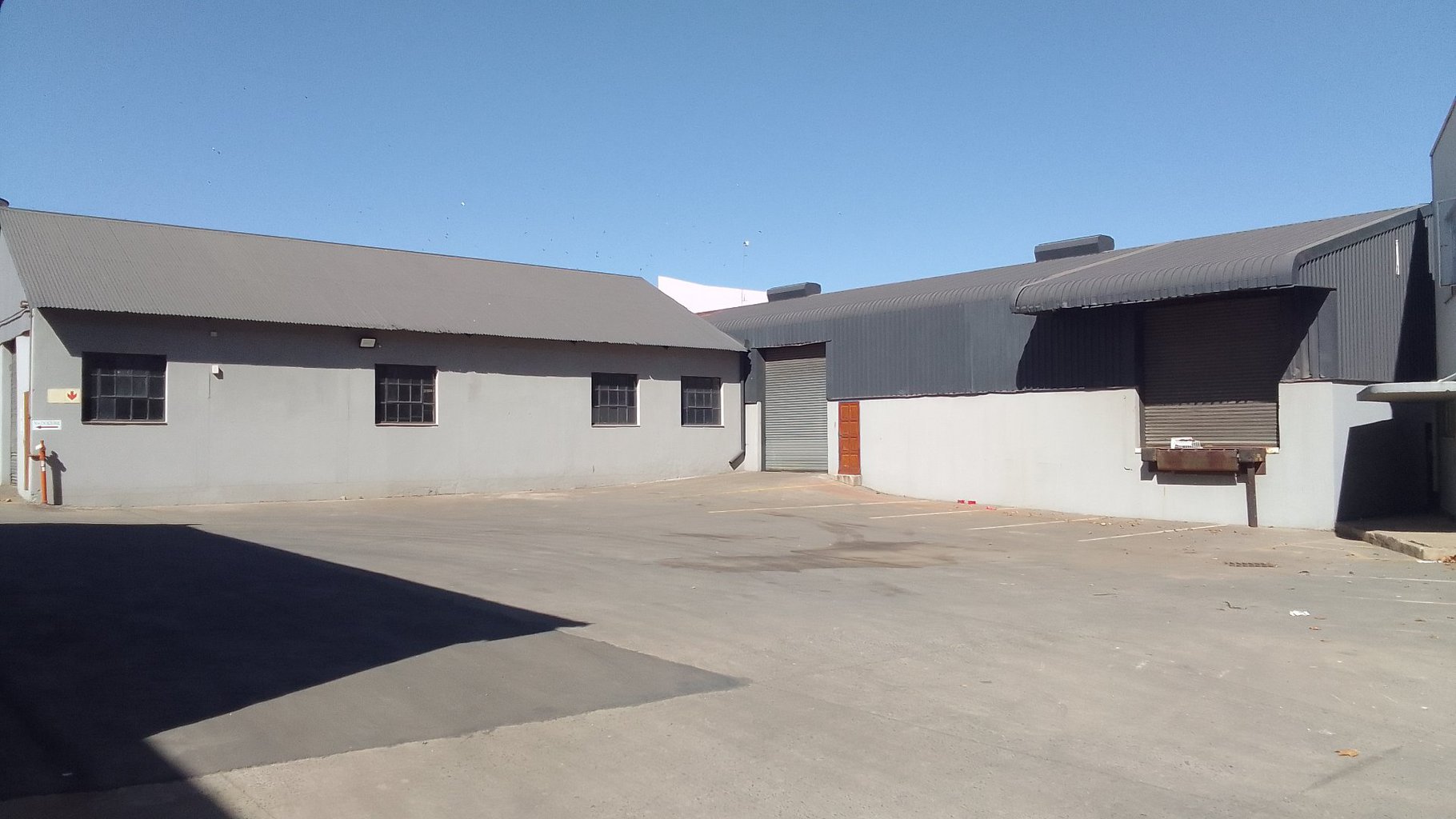 Factory space for rent in Isando