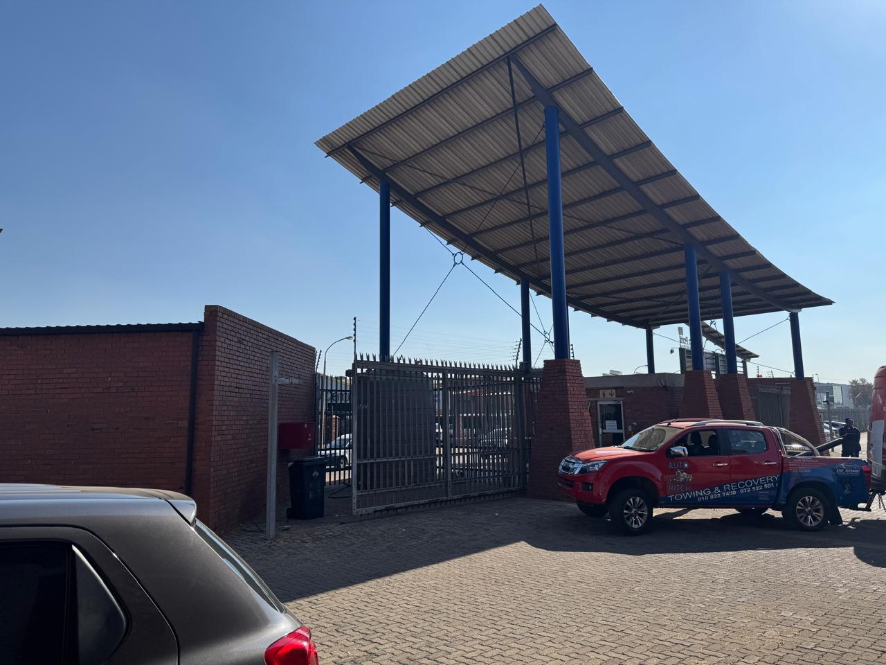 warehouse for rent in Hughes