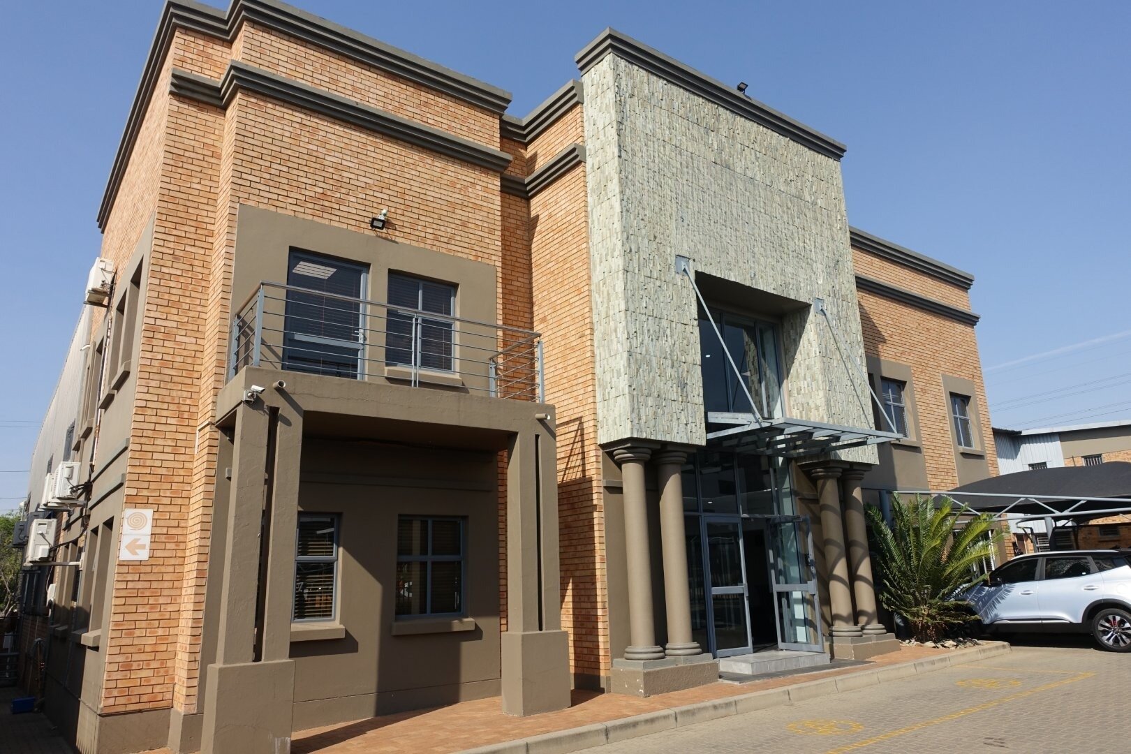 warehouse for sale in Meadowdale