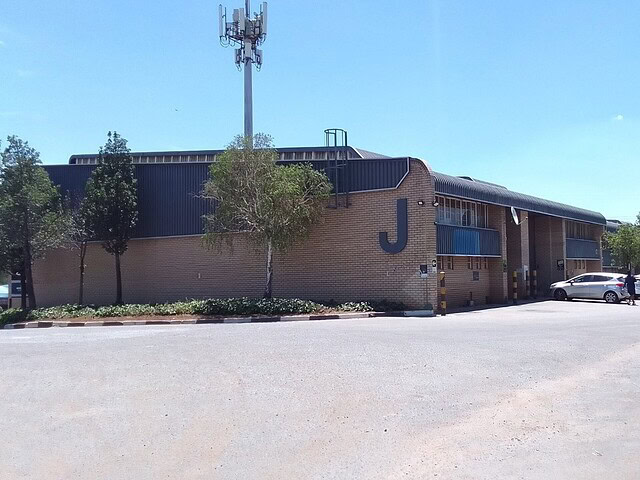 665sqm warehouse to let in Meadowdale
