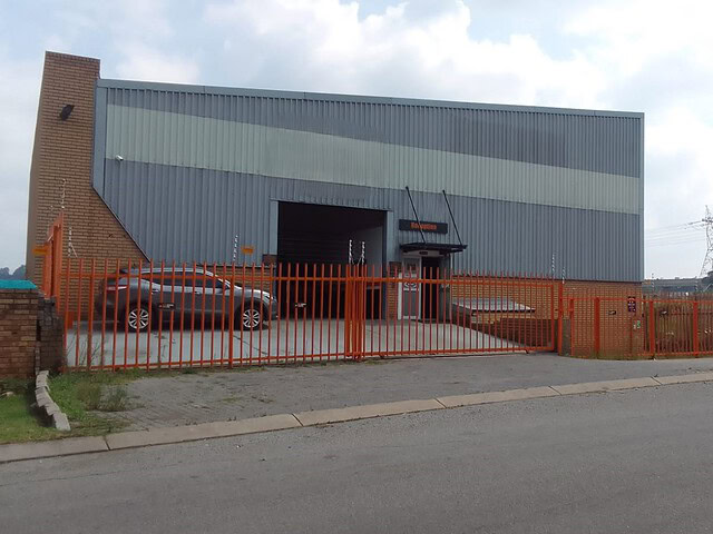 650 sqm Industrial Property for sale in Founders View