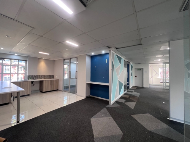 283 Sqm Fitted Office To Let In Bryanston