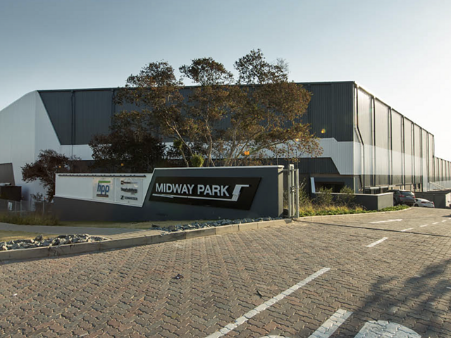 2716 sqm Warehouse to Let in Midrand