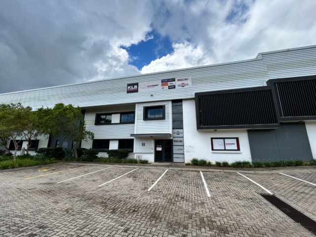 1560㎡ Warehouse To Let In Aeropark, Lanseria