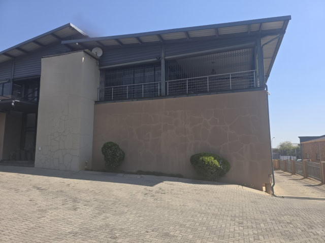 2750 sqm Immaculate, Versatile Industrial Property For Sale